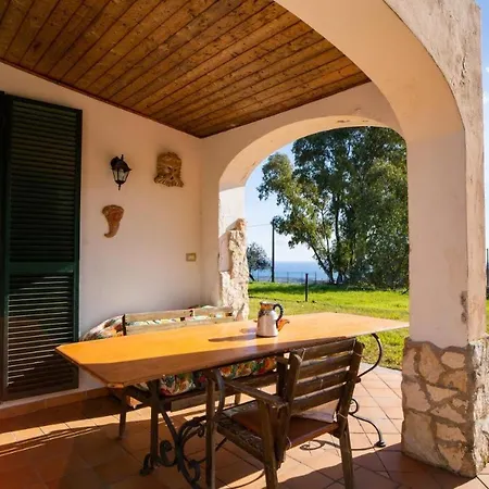 Вилла Etna Pippo *